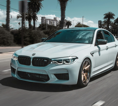 Luxury in Motion: BMW’s Test Drive Lounge in Elite Business Districts